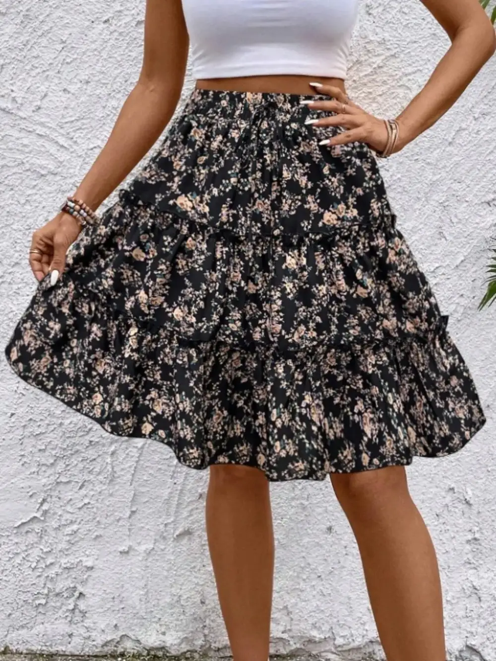 Textured Ruffle Trim Printed Silhouette Skirt