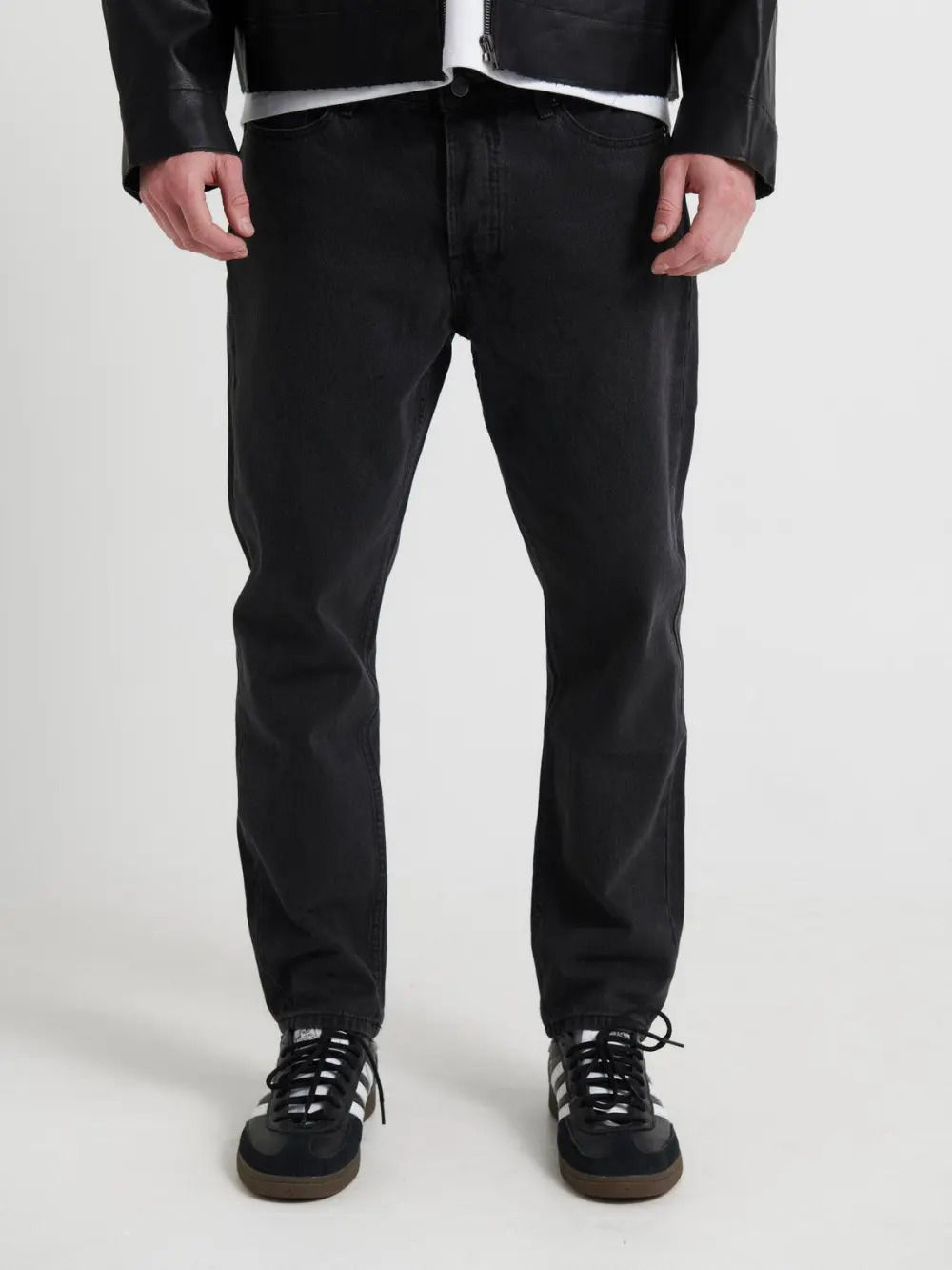 Simple And Daily Comfortable Black Denim