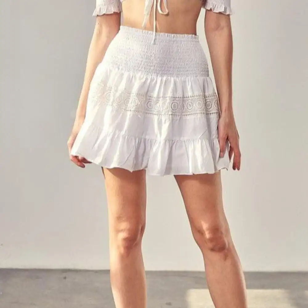 ??GYPSY FOX-Lace Trim Detail Skirt