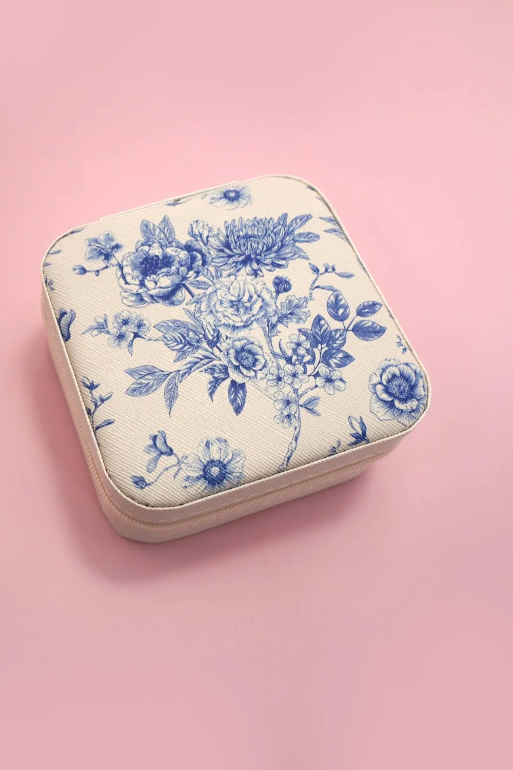 Patterned Jewelry Travel Organizer