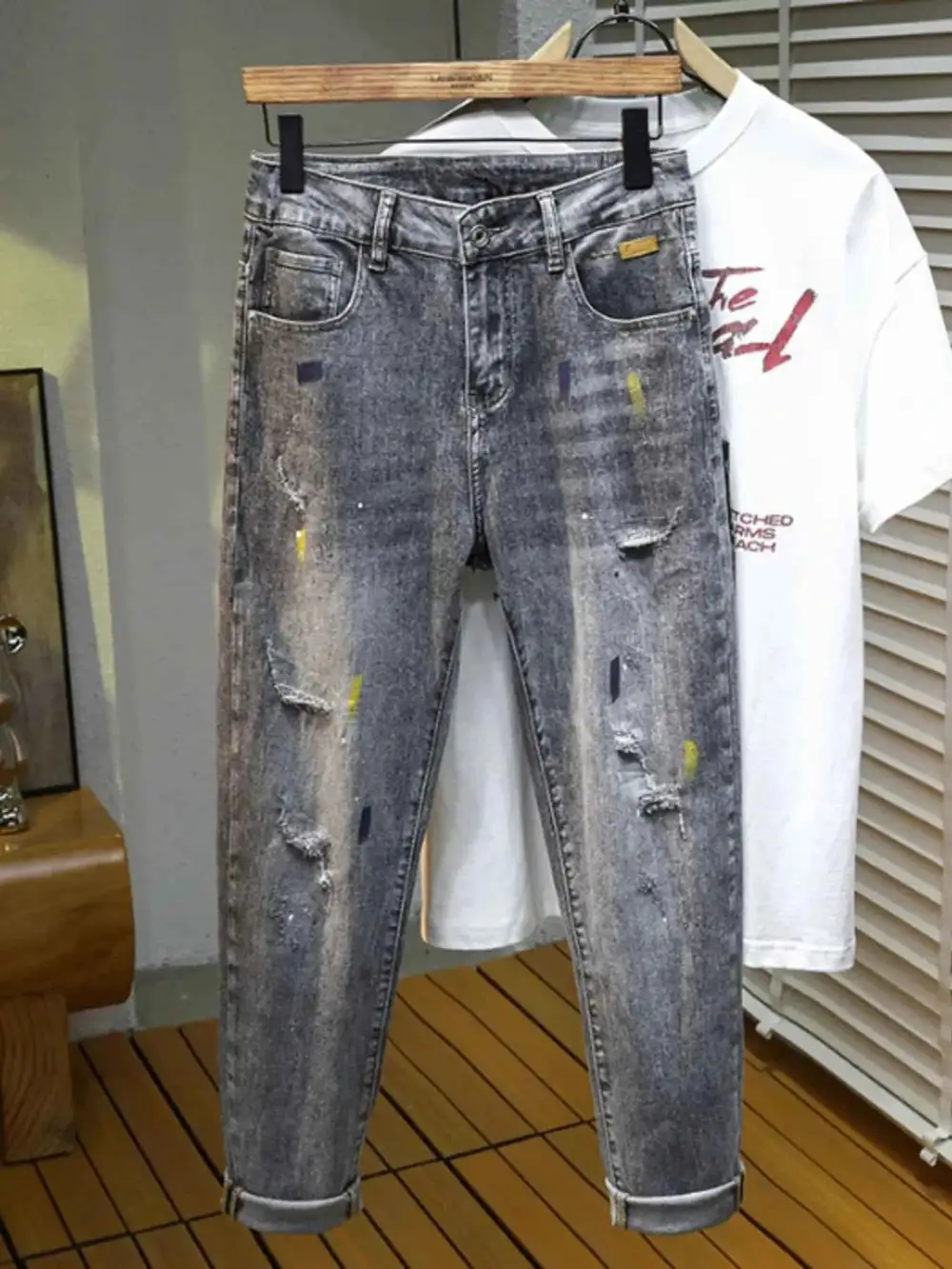 Everyday Distressed Slim Fit Jeans