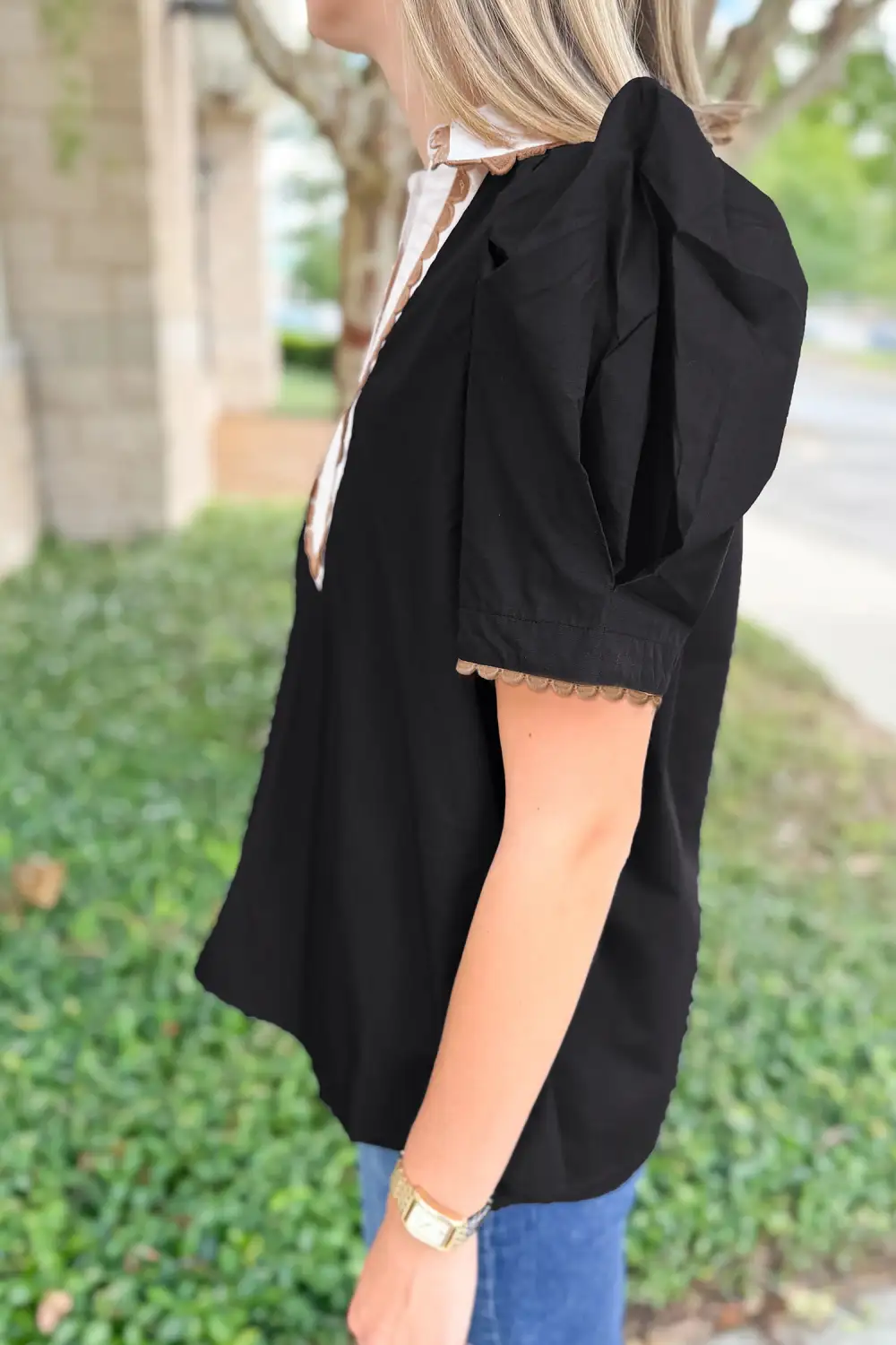 Short Sleeve Collared Blouse