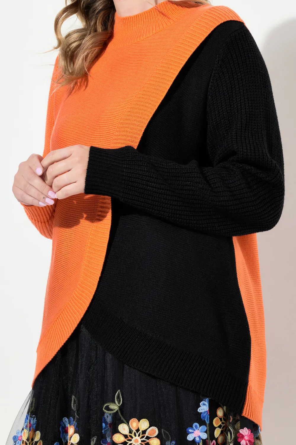 Splicing Round Neck Women's Sweater