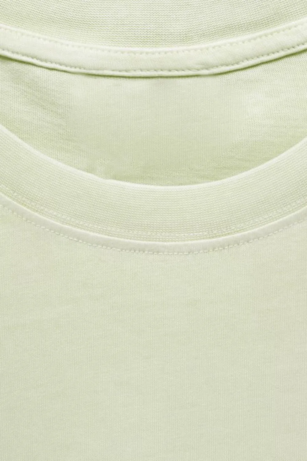A Light Texture T-Shirt