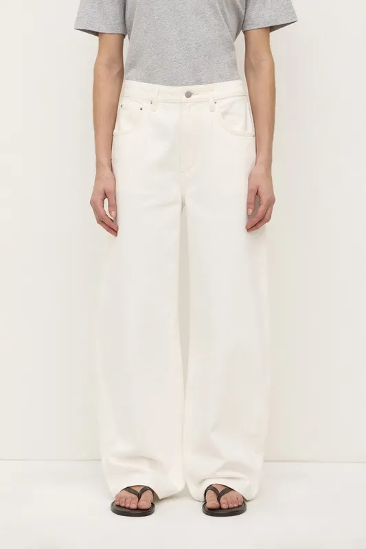 Vintage White Mid-Rise Curved-Leg Jeans