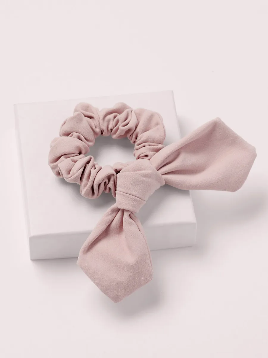Chic Bow Scrunchie