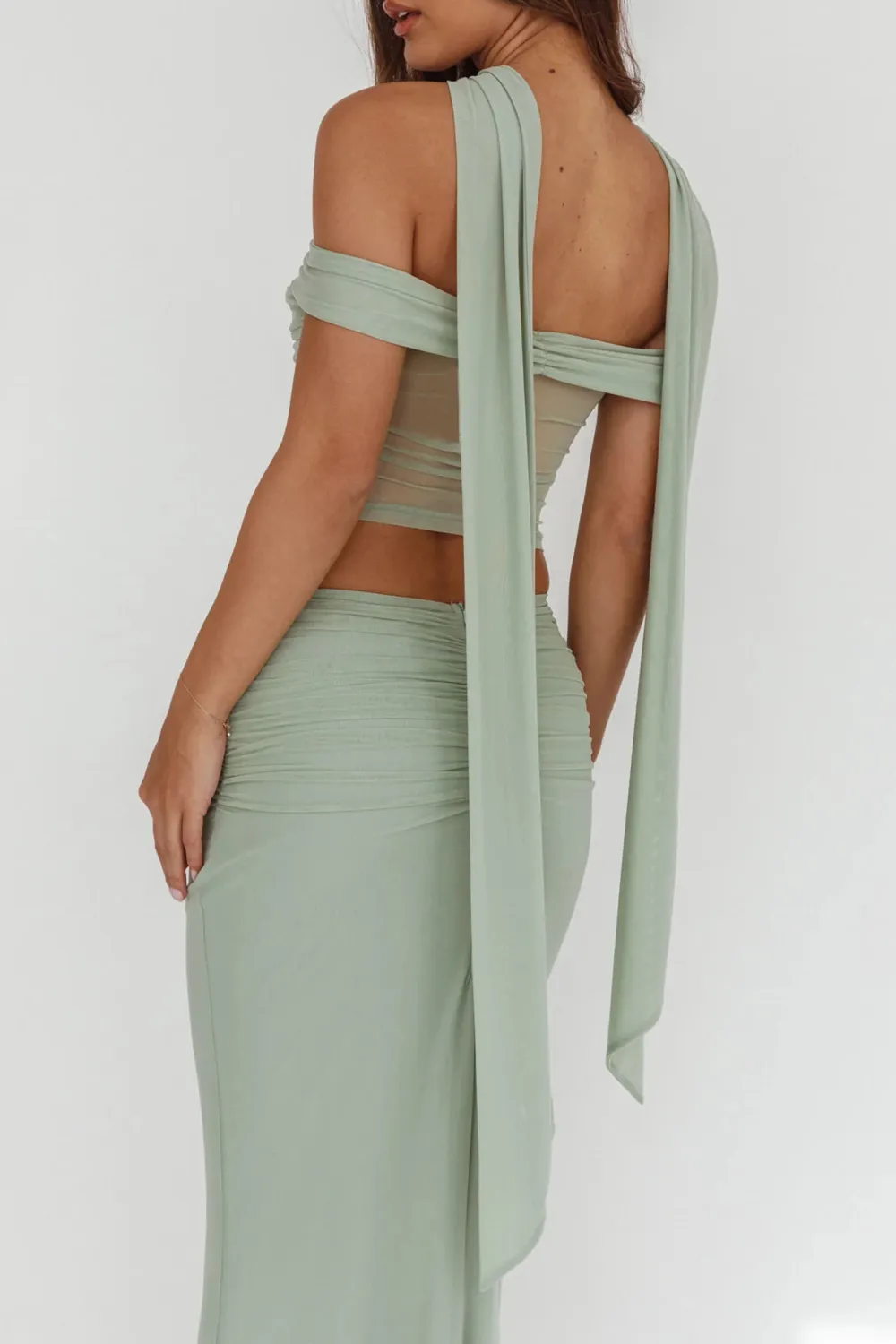 Fashionable And Sweet Off-Shoulder Top