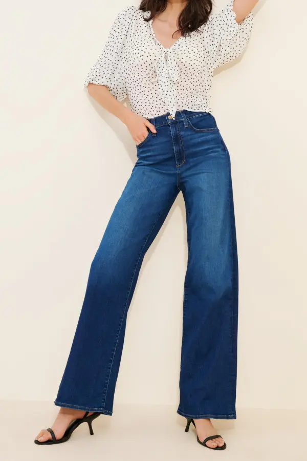 High-Rise Wide-Leg Relaxed Jeans