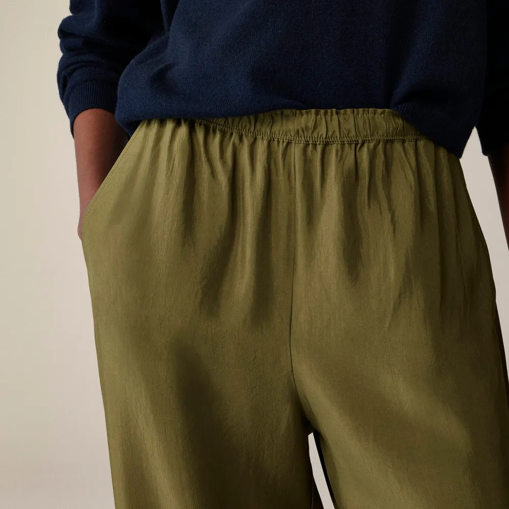 Stratus Pant in Textured Satin