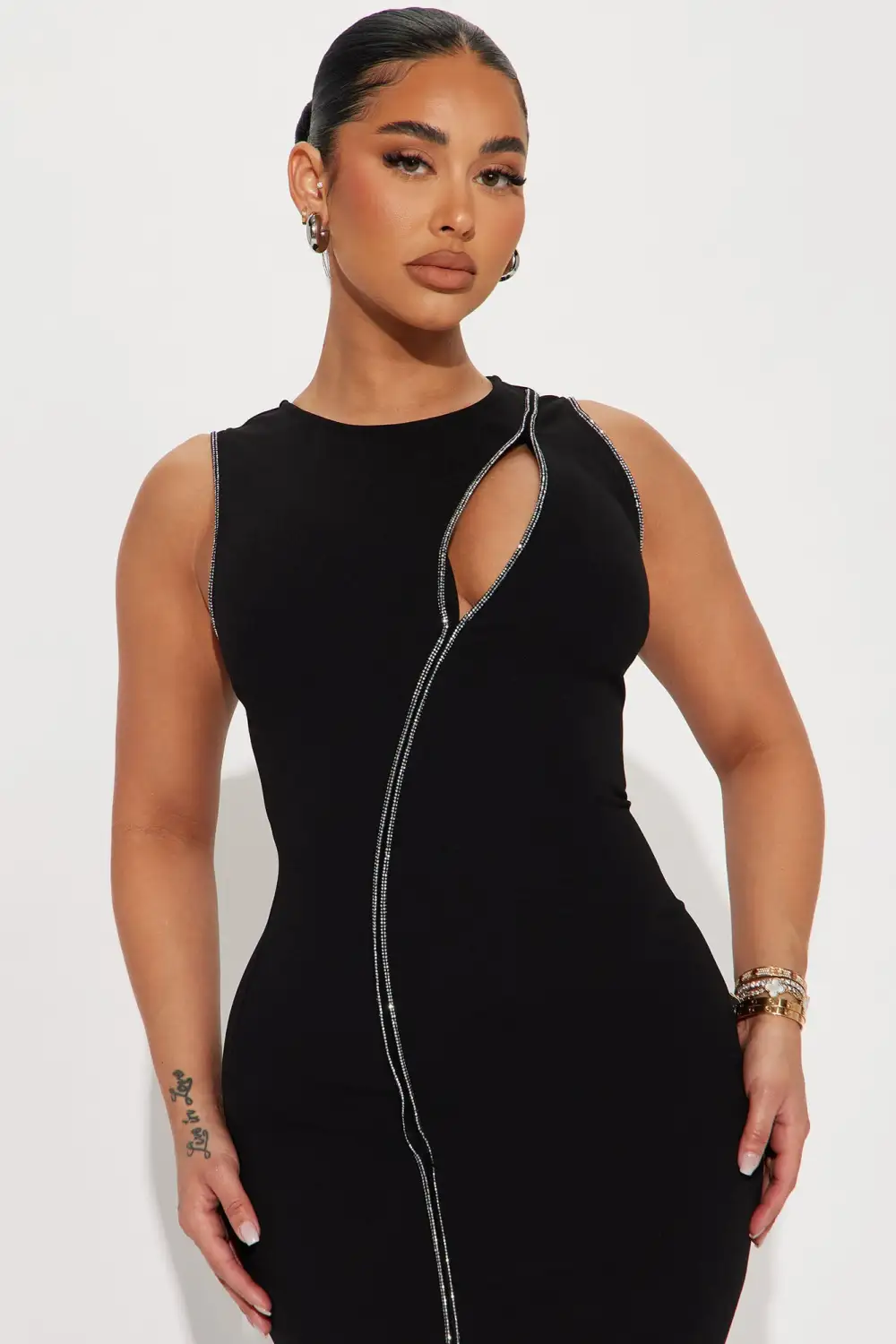 Scarlet Embellished Midi Dress - Black
