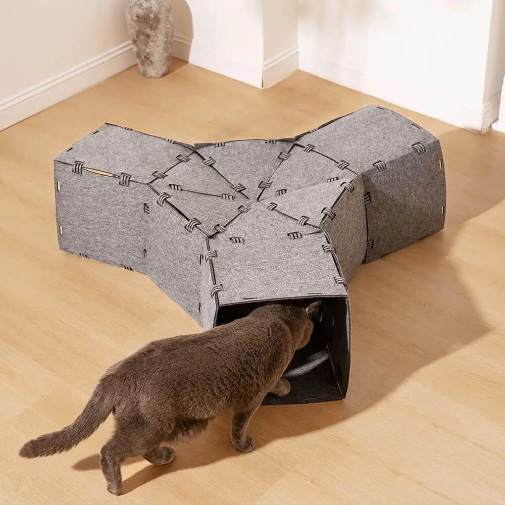 DIY Felt House Tunnel Pet Cat Bed