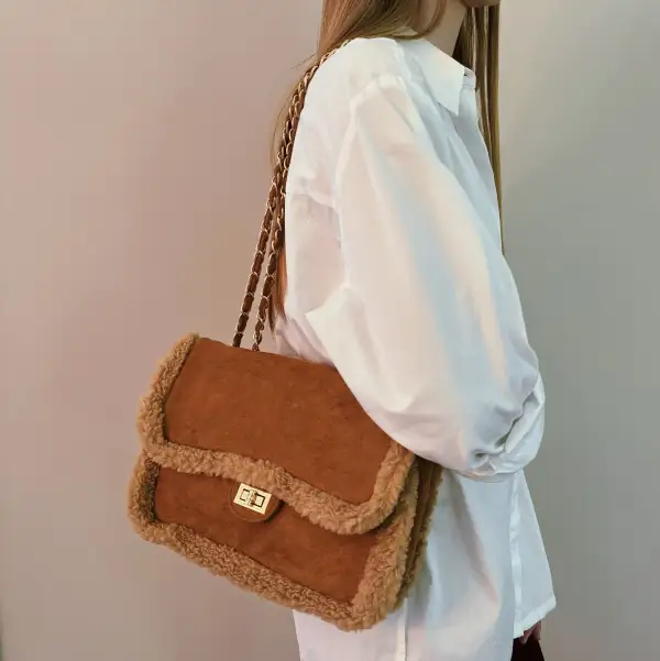Soft Chain Strap Crossbody Bag