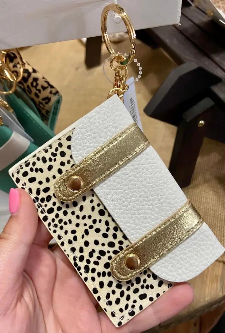 Effortless Laidback Wallet