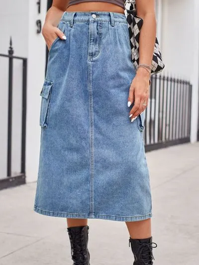 Slit Buttoned Skirt with Pockets