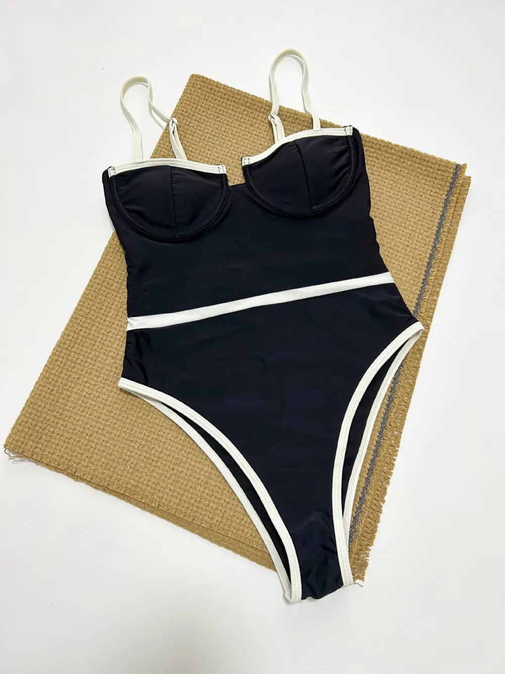 Women’s Contrast One-Piece Swimsuit