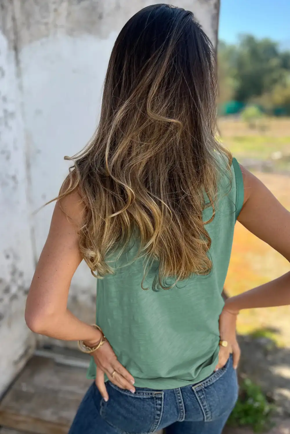Metallic Sheen Edge Scoop Neck Tank Top