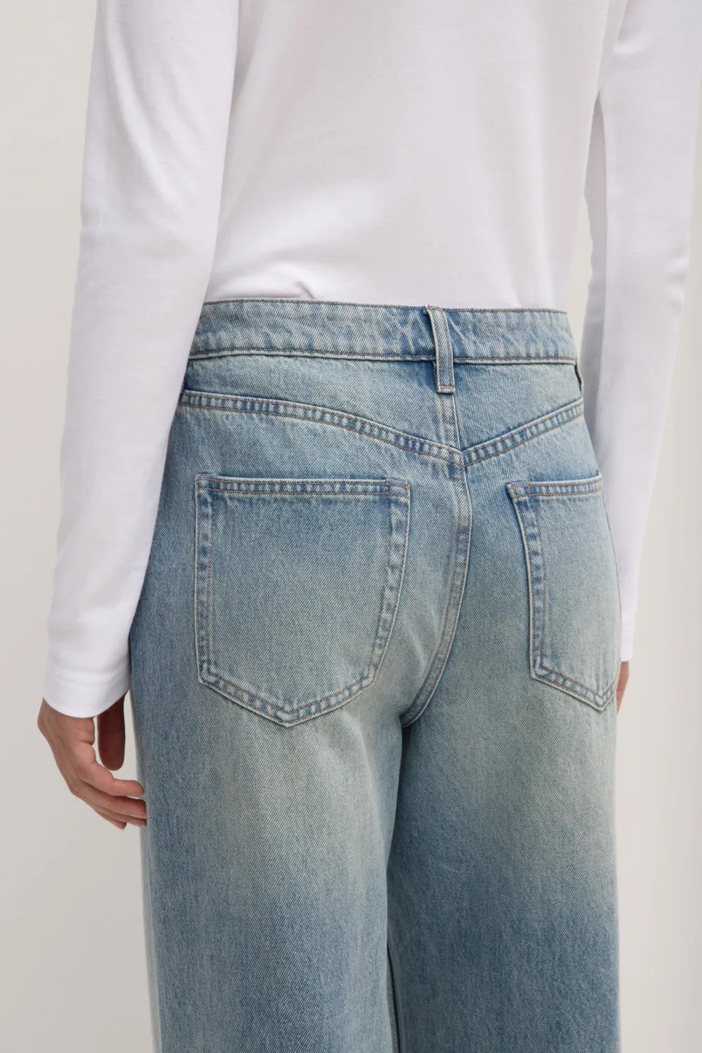 Mid Waist Jeans