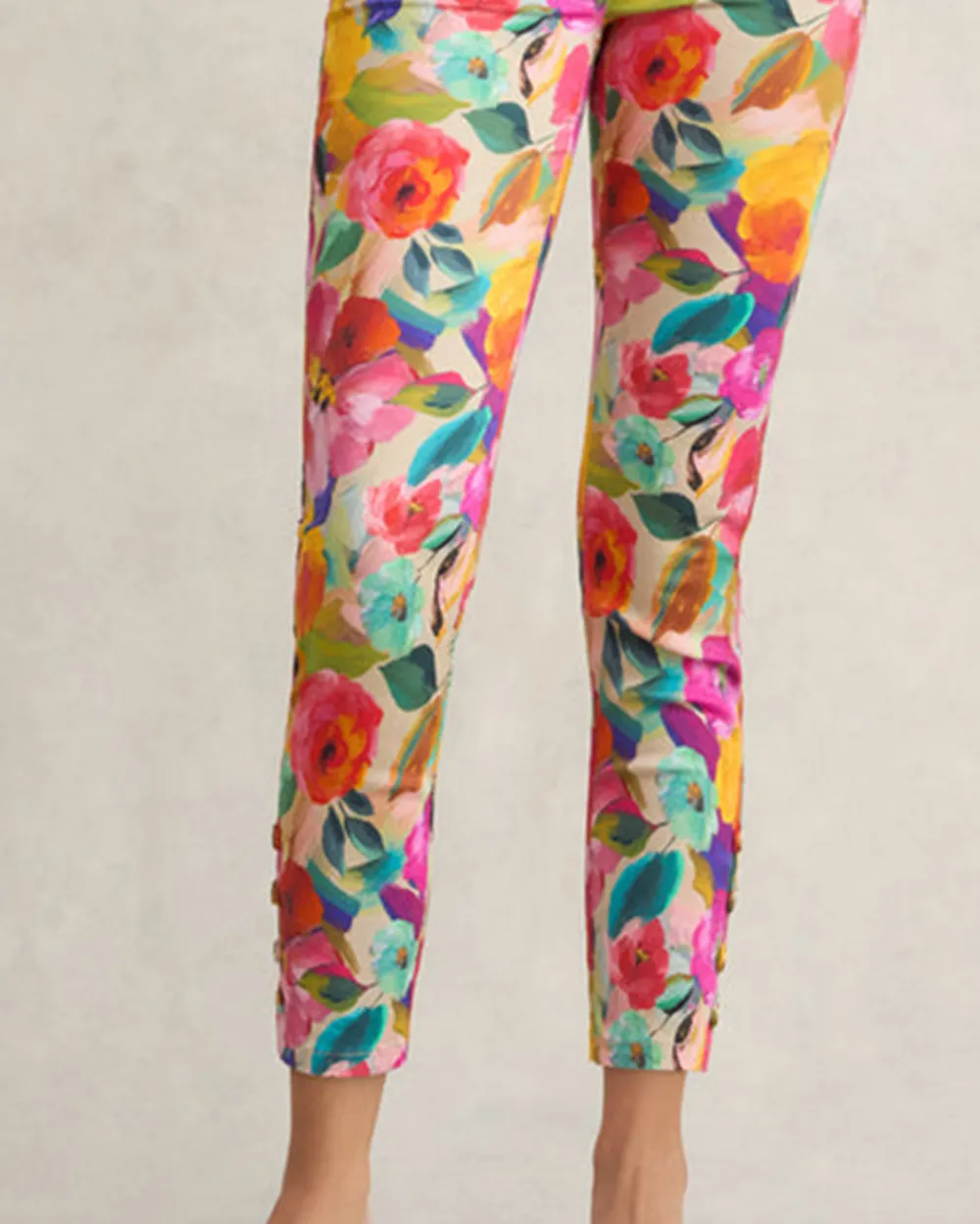 Colorful Floral Print Cropped Pants For Vibrant Casual Style
