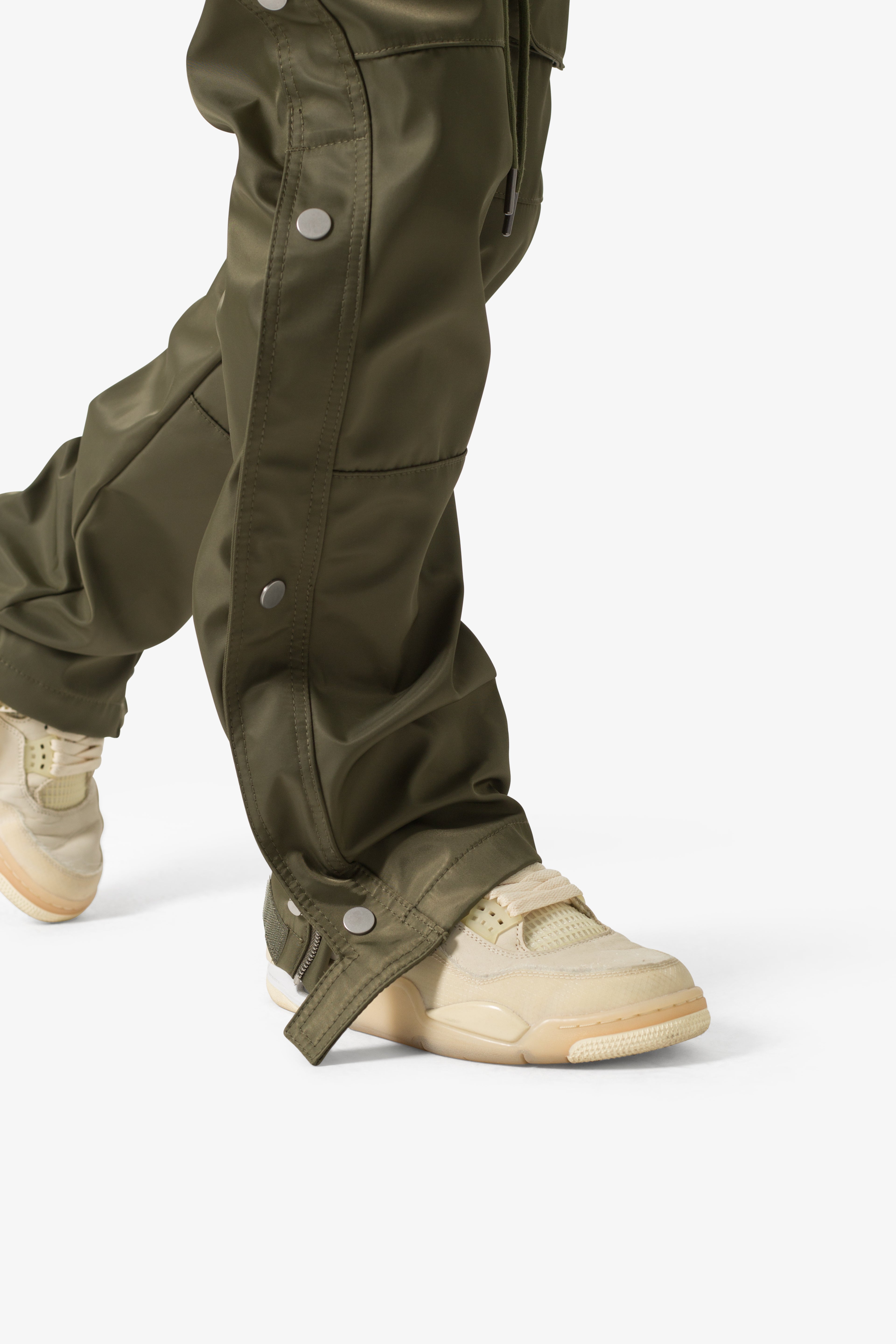 Snap Front Cargo Pants - Olive