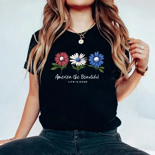 Slogans And Three Daisy Patterns, In Red, White And Blue Casual T-Shirt