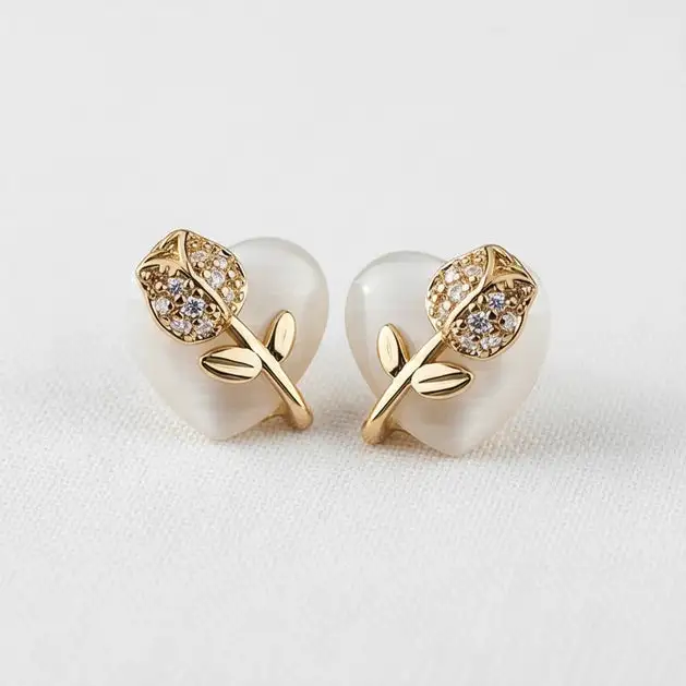Tulip Heart Stud Earrings