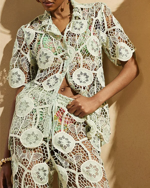 Fashionable And Stylish Floral Hollowed-Out Ladies Shirts