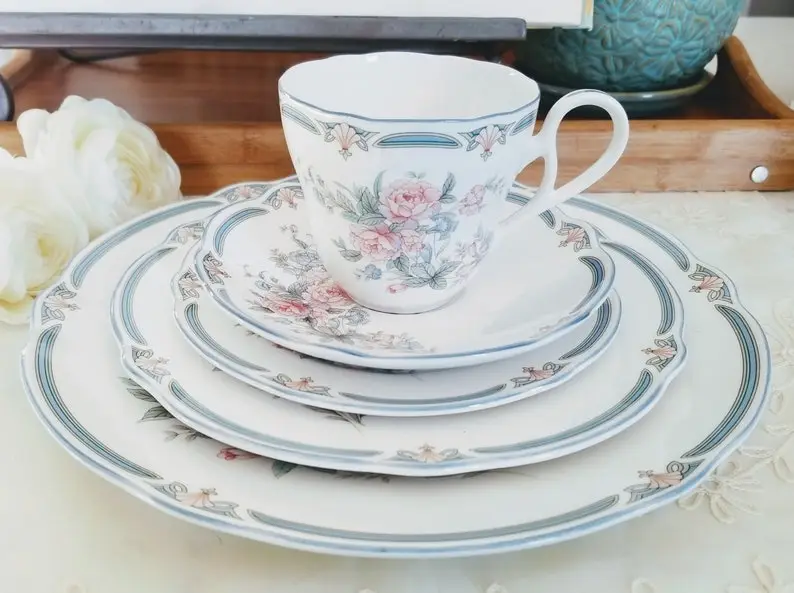 Vintage Noritake 5 Pieces Place Setting, Primachina Brighton Springs, Porcelain Made in Japan, vintgae dinnerware, china replacement