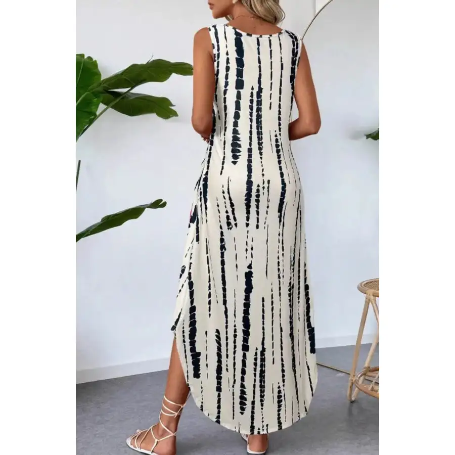 Scoop Neck Sleeveless Dress with Pockets