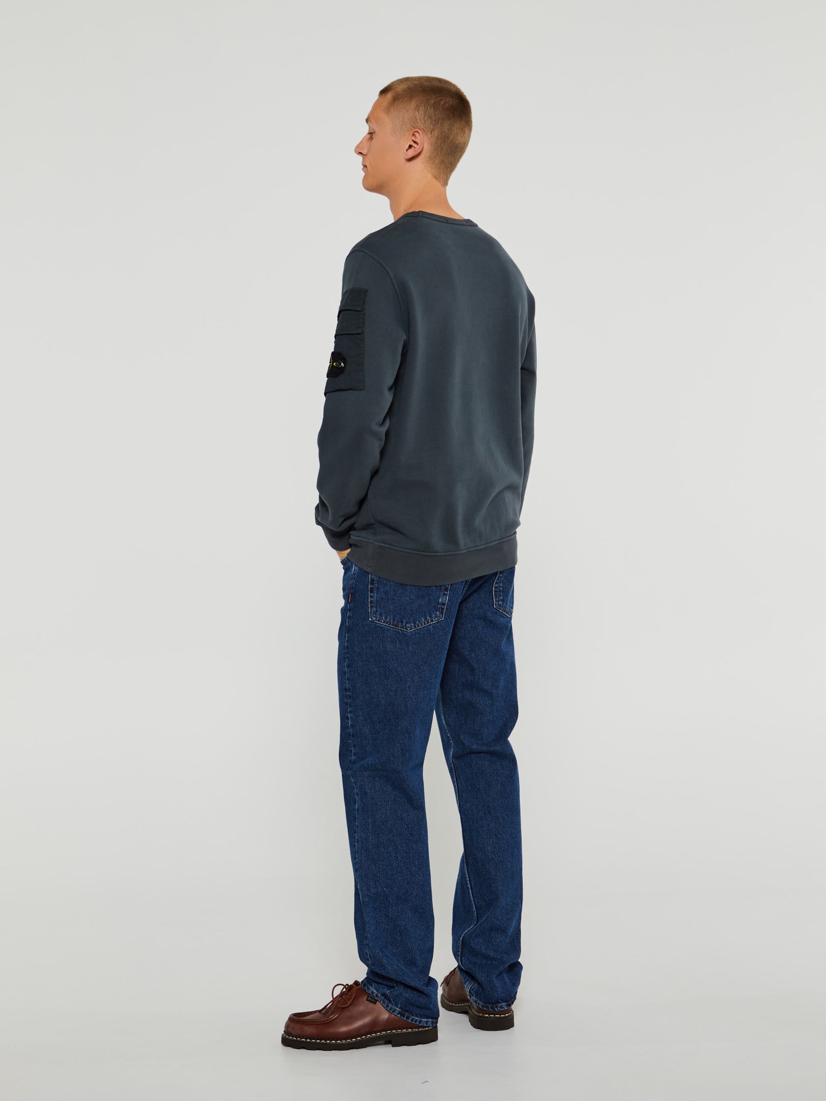 Standard Jeans in Blue Rinse