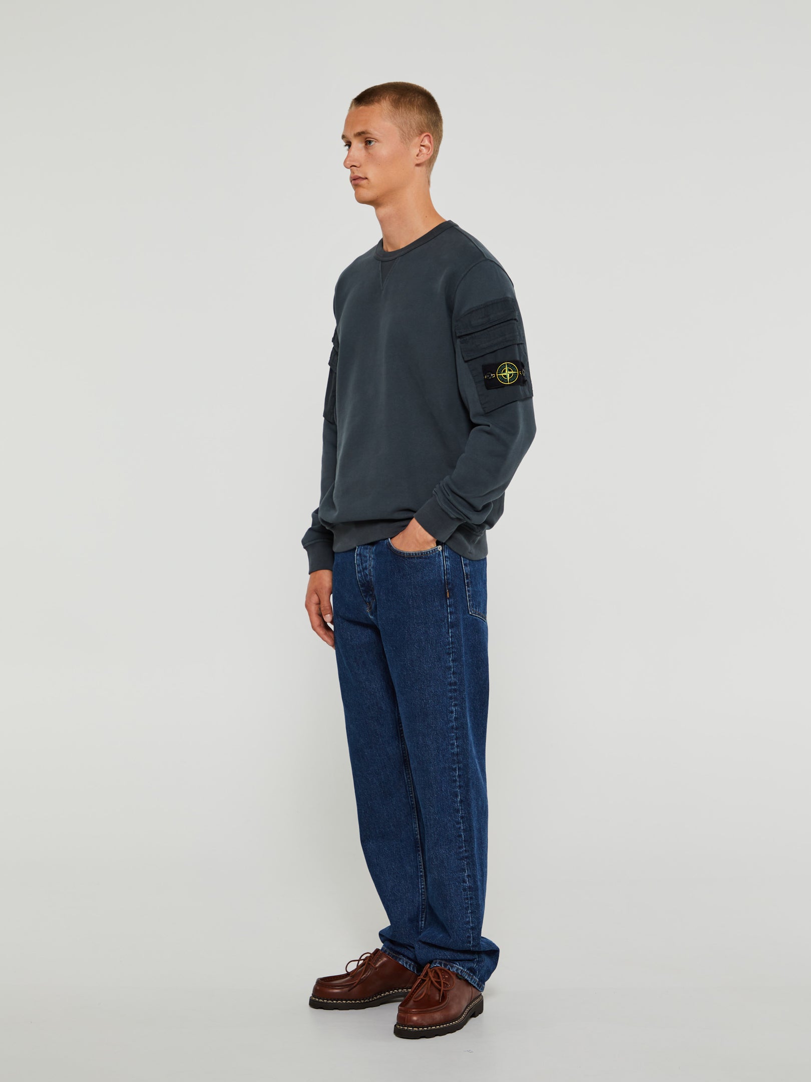 Standard Jeans in Blue Rinse