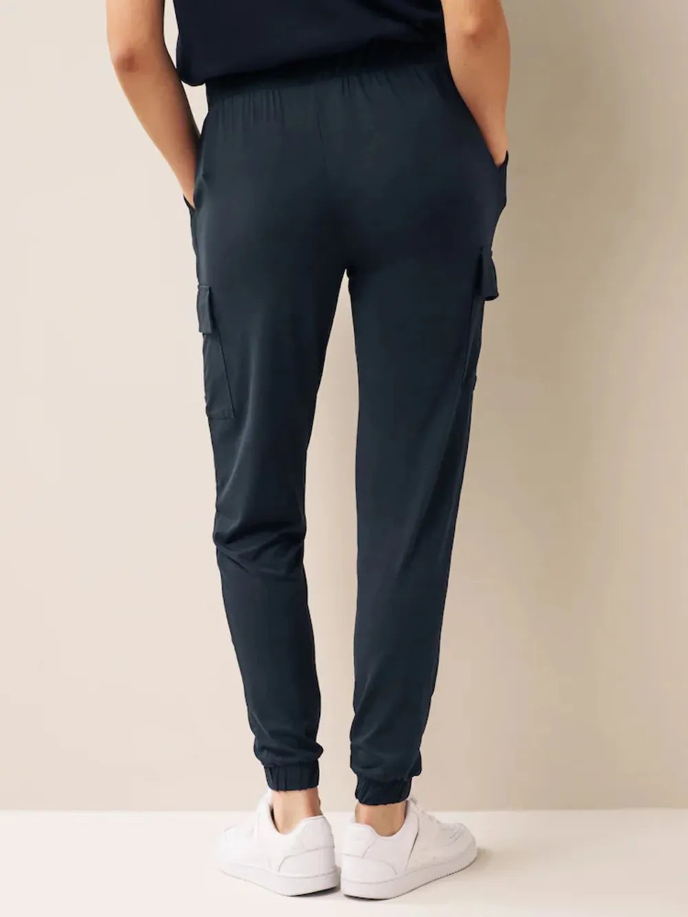 Solid Color Tapered Leg Workout Pants