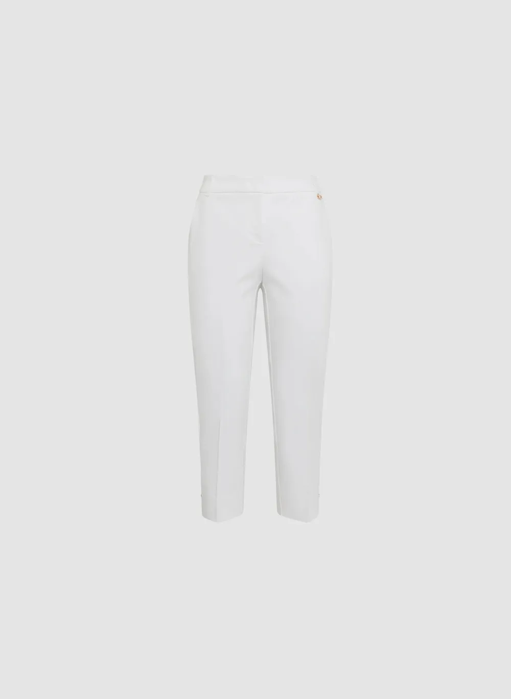 White Straight-Leg Three-Quarter Pants