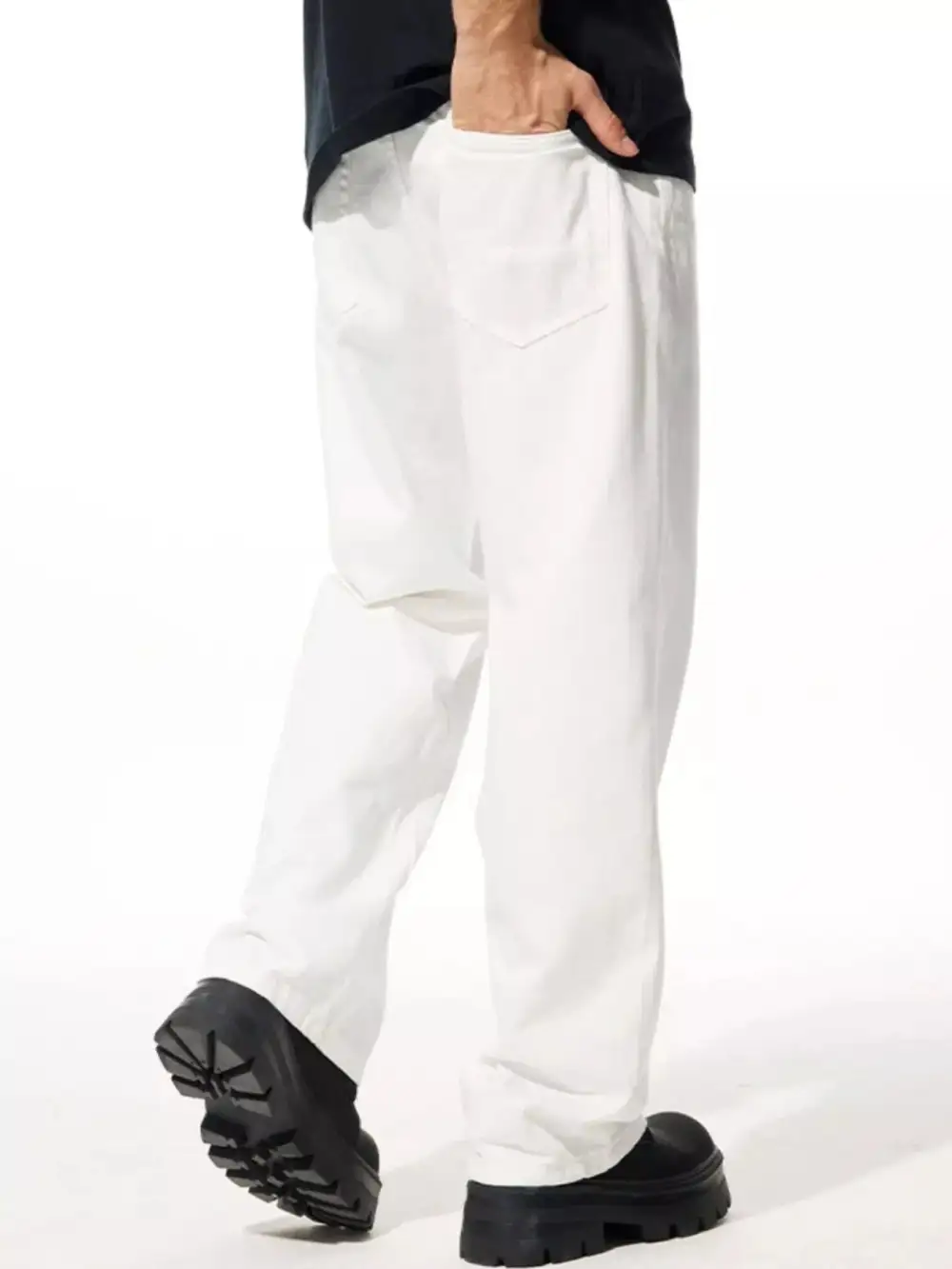 Relaxed Loose Fit Jeans