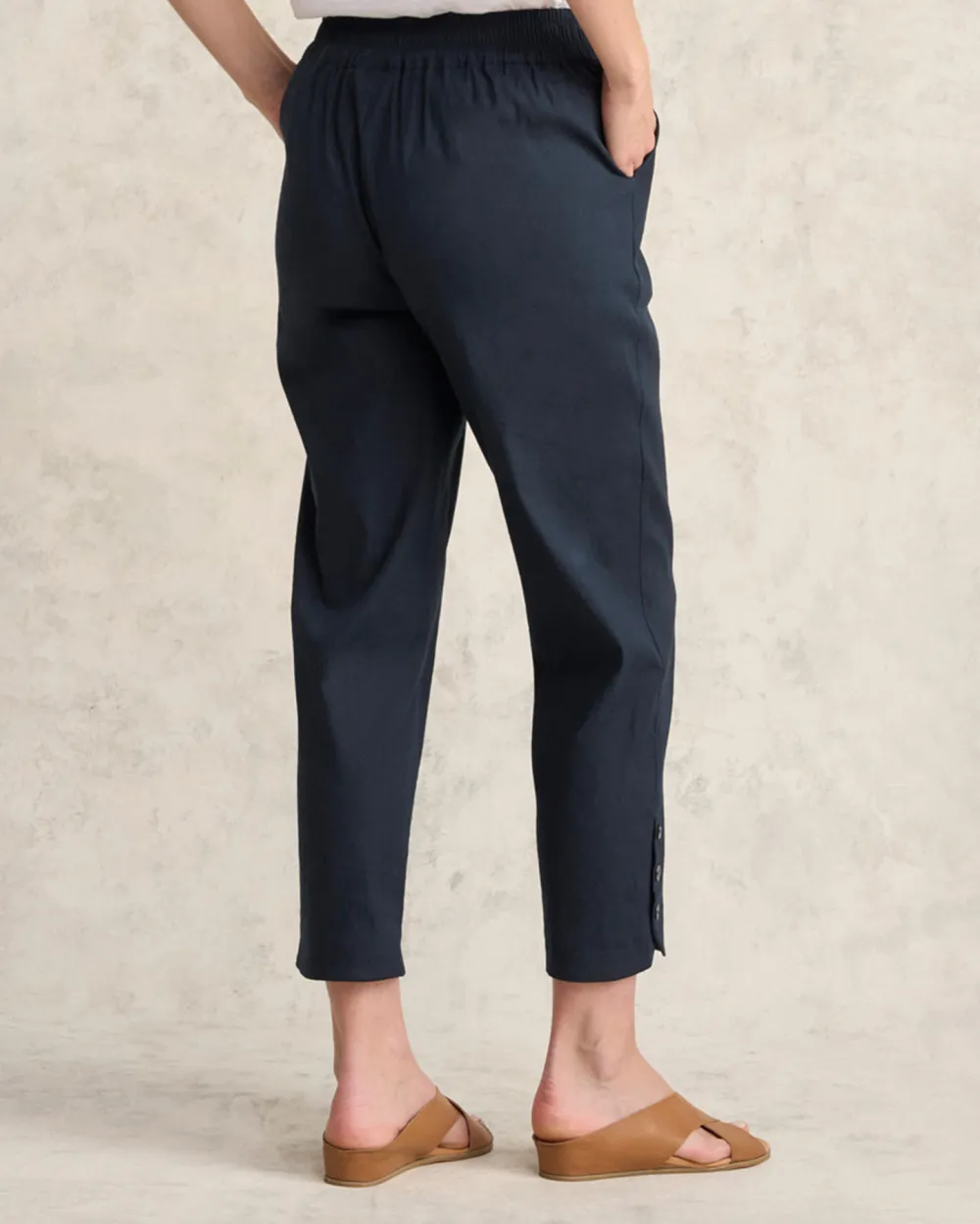 Curved Hem Linen Pant - Ink