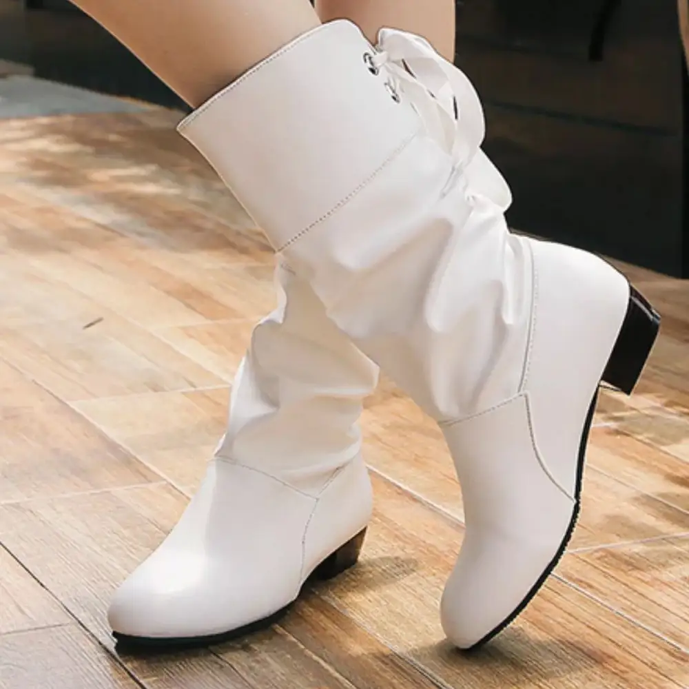 Lightweight Round Toe Block Heel Boots