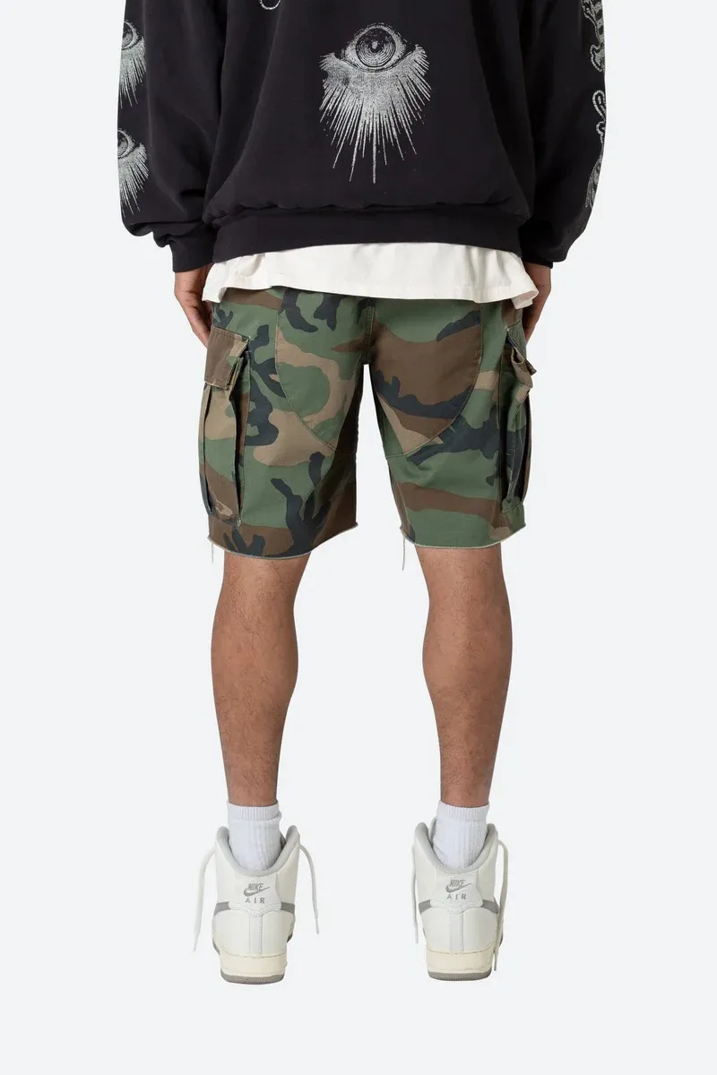 CAMOUFLAGE CARGO ELASTIC WAIST SHORTS