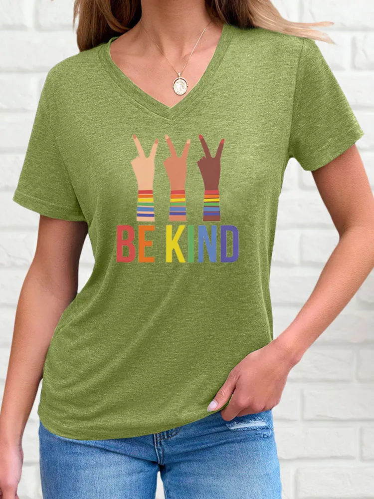 Women's Be Kind Print V-Neck Short Sleeve T-Shirt