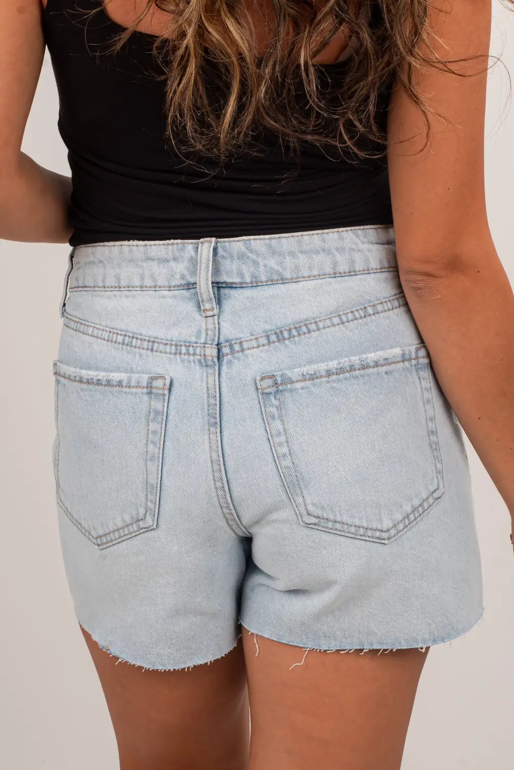 Travel High Rise Pocketed Shorts