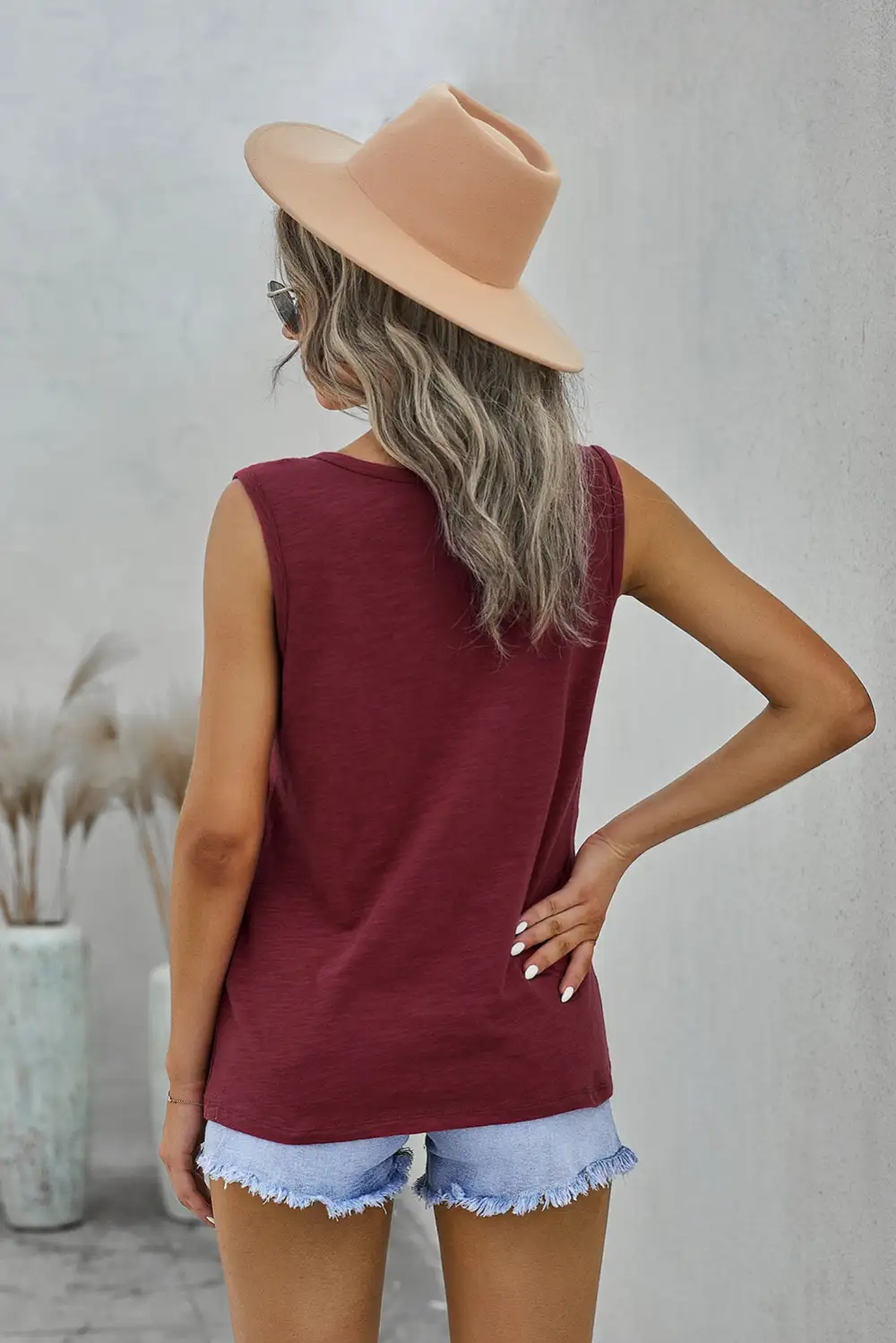 Snap Buttons Scoop Neck Tank Top Pocket