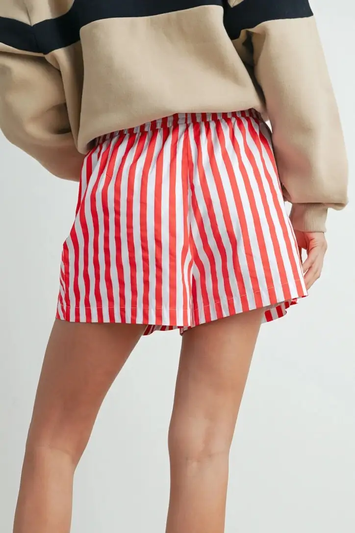 Roomy Drawstring Cotton Blend Casual Shorts
