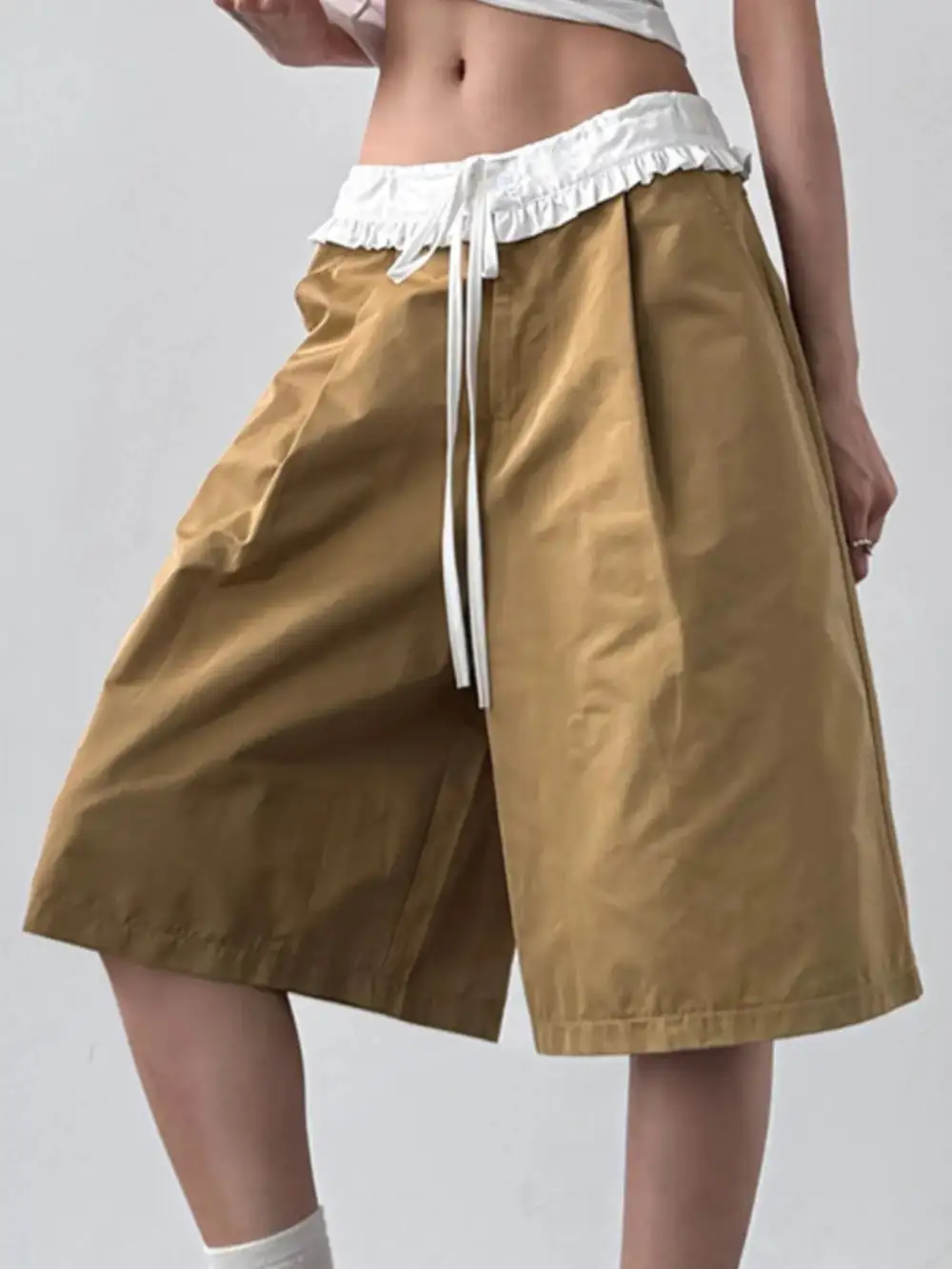 Contrast Waistband Wide Leg Shorts