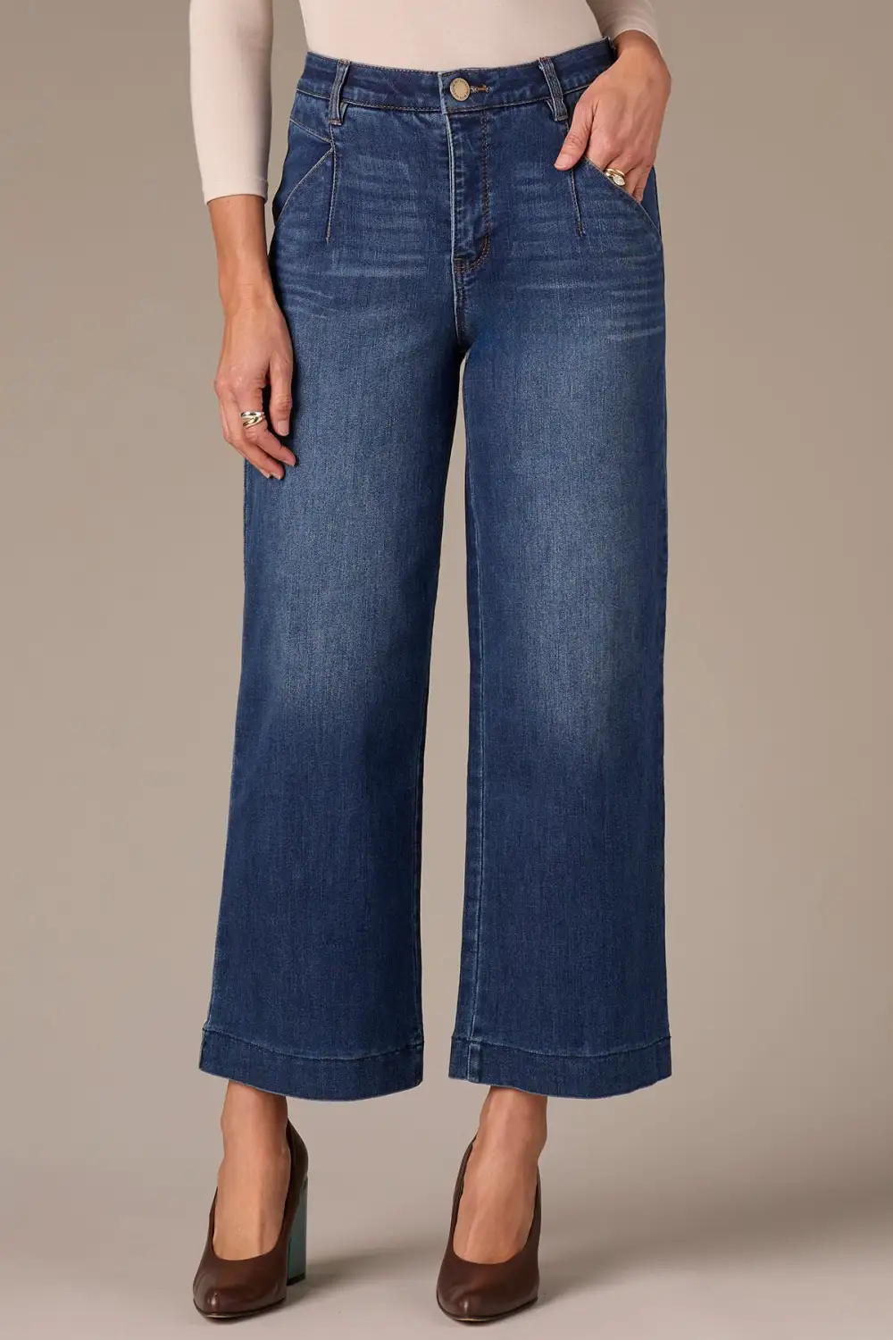 Petite V-Yoke Wide Leg Jeans