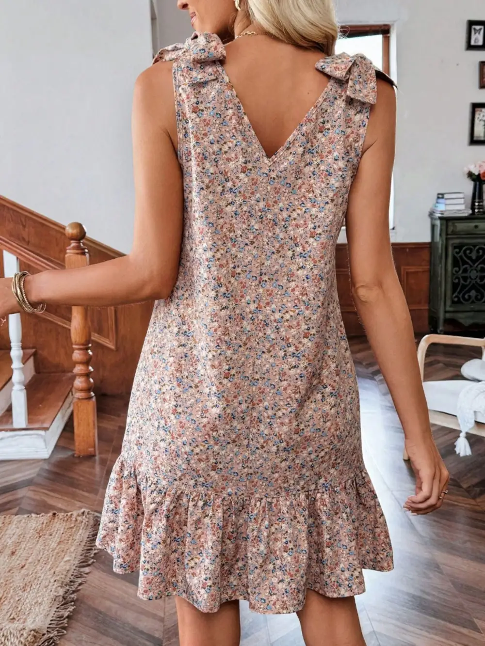 Textured Detail Floral Printed Ruffle Mini Dress