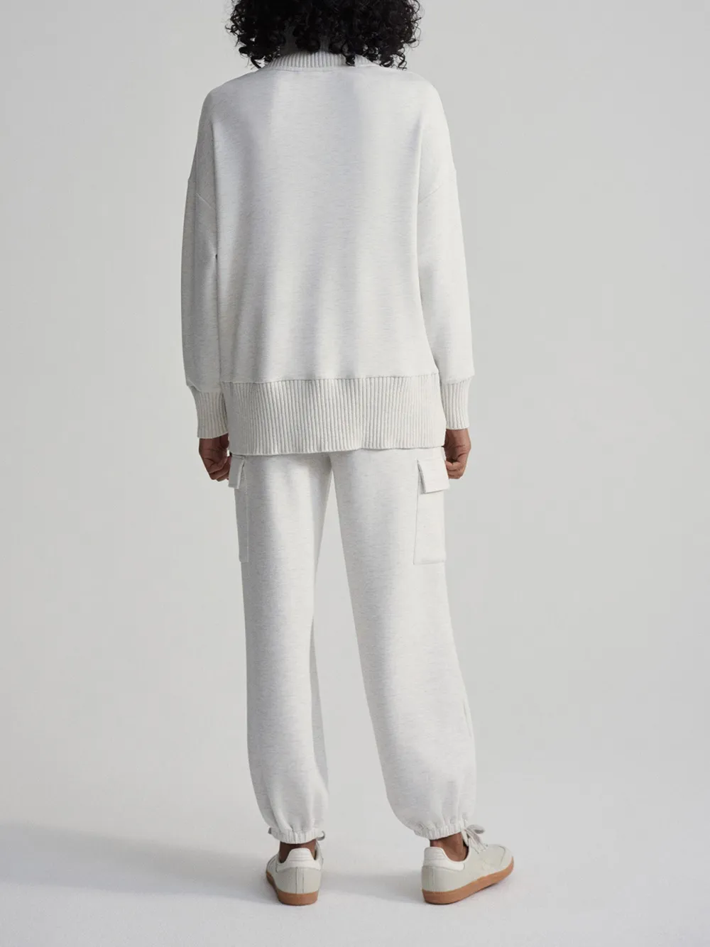 Elegant Turtleneck Textured Knit Sweatshirt