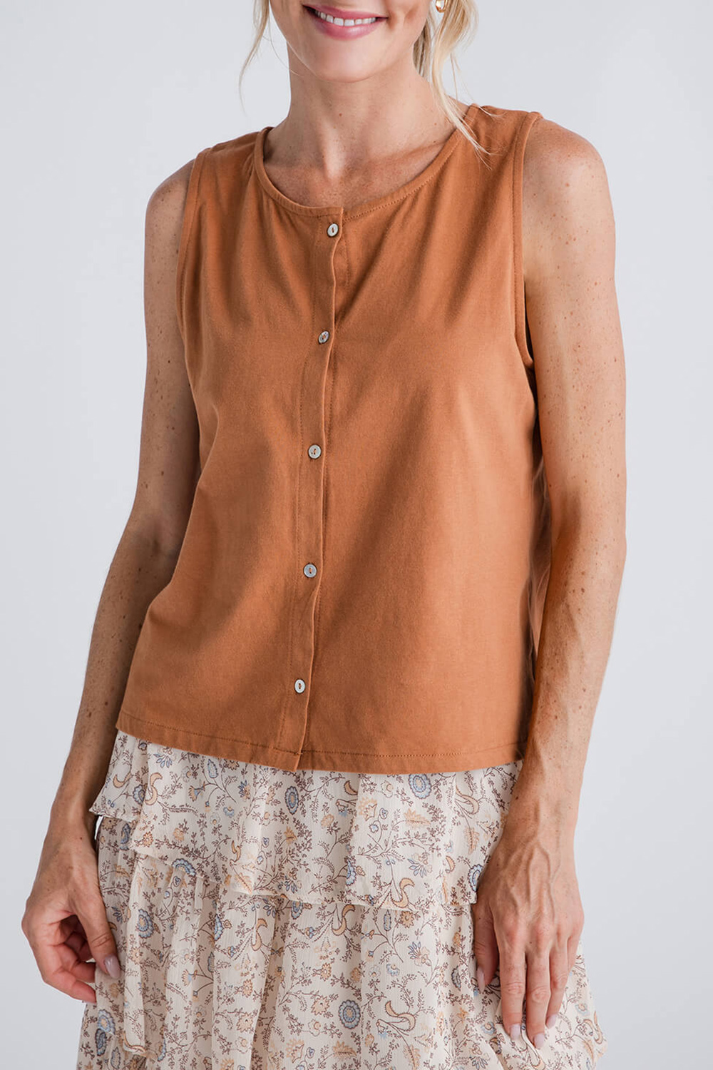 Wishlist Button Up Relaxed Crop Knit Tank Top - camel