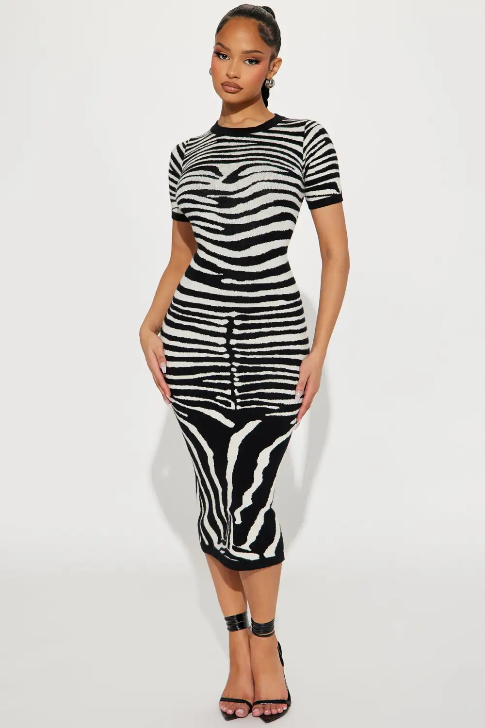 Savannah Sweater Midi Dress - Black/White