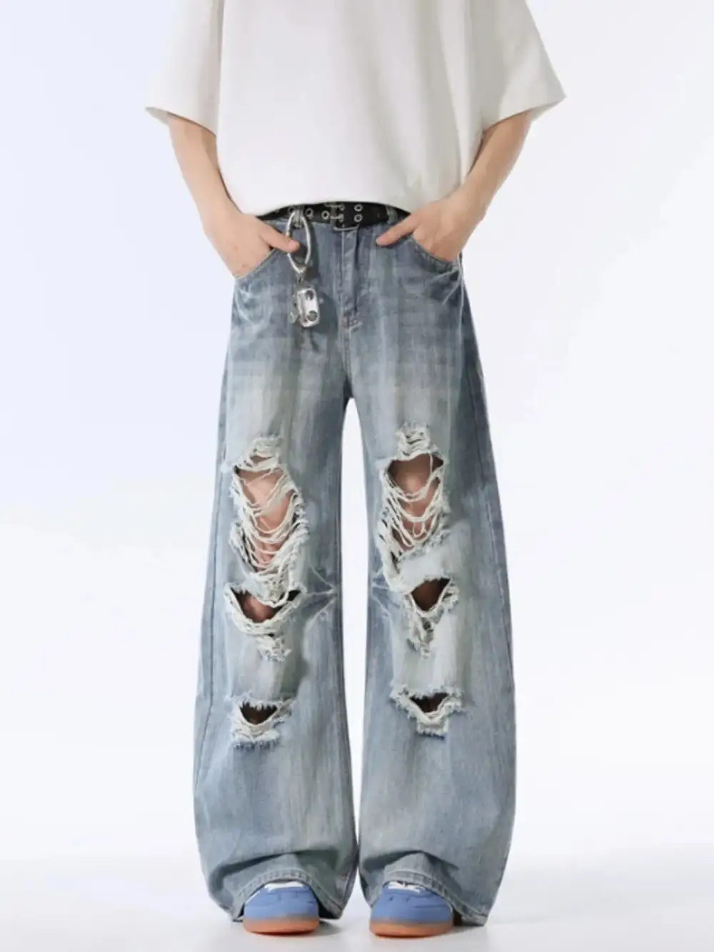 Everyday Distressed Wide Leg Jeans