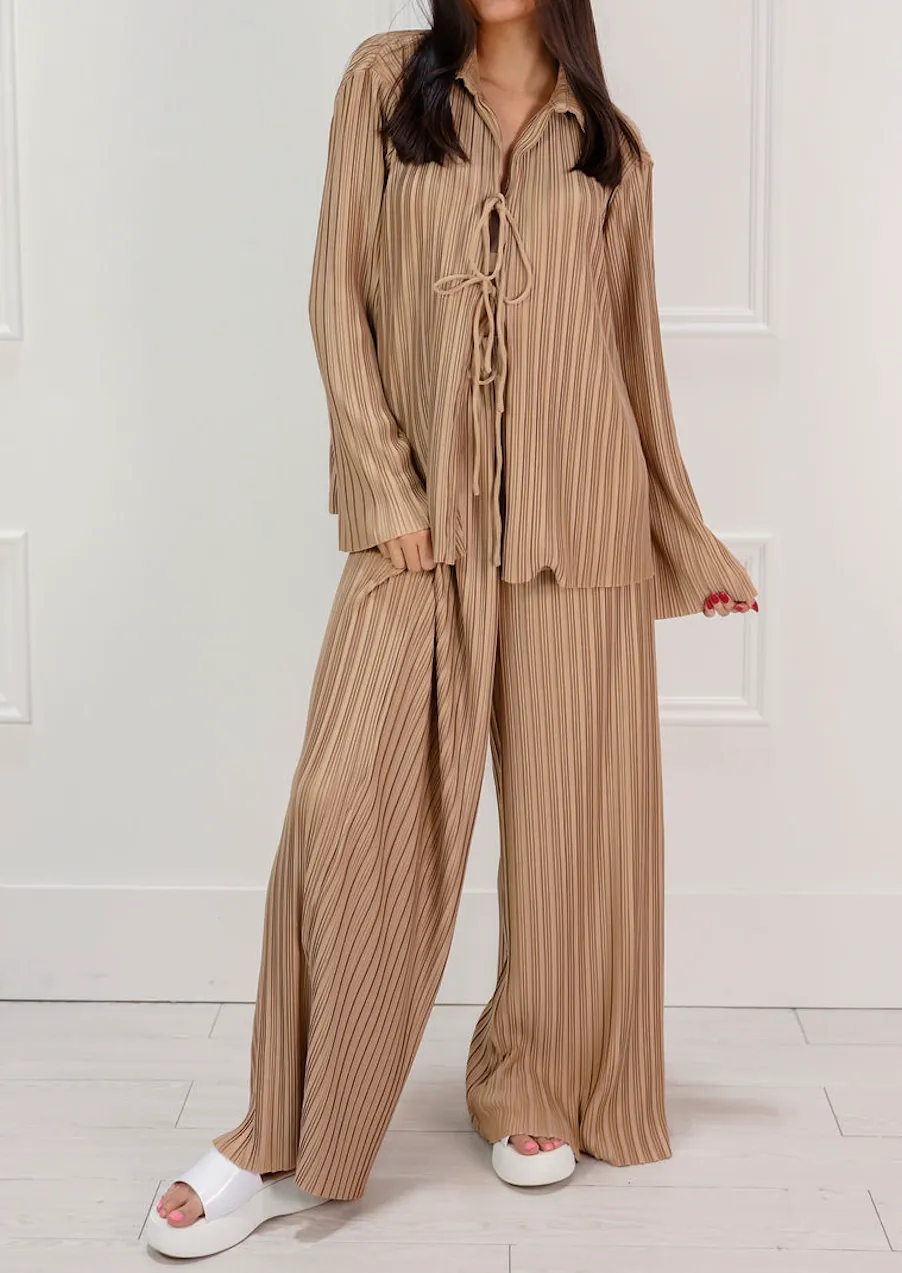 Tailored Pleated Pants Set