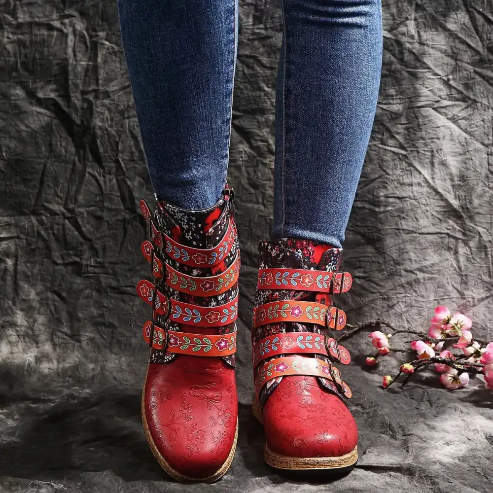 Embroidered Round Toe Boots