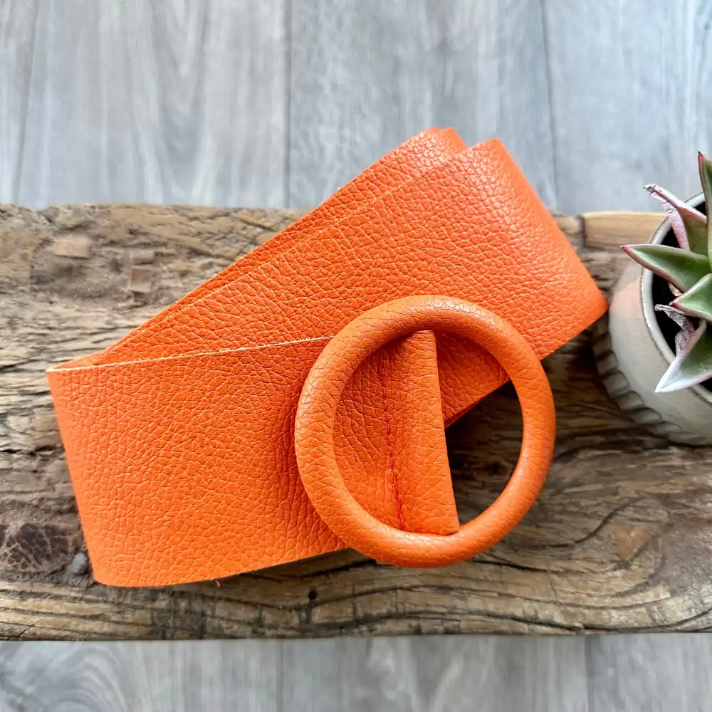 Leather Circle Buckle Belt